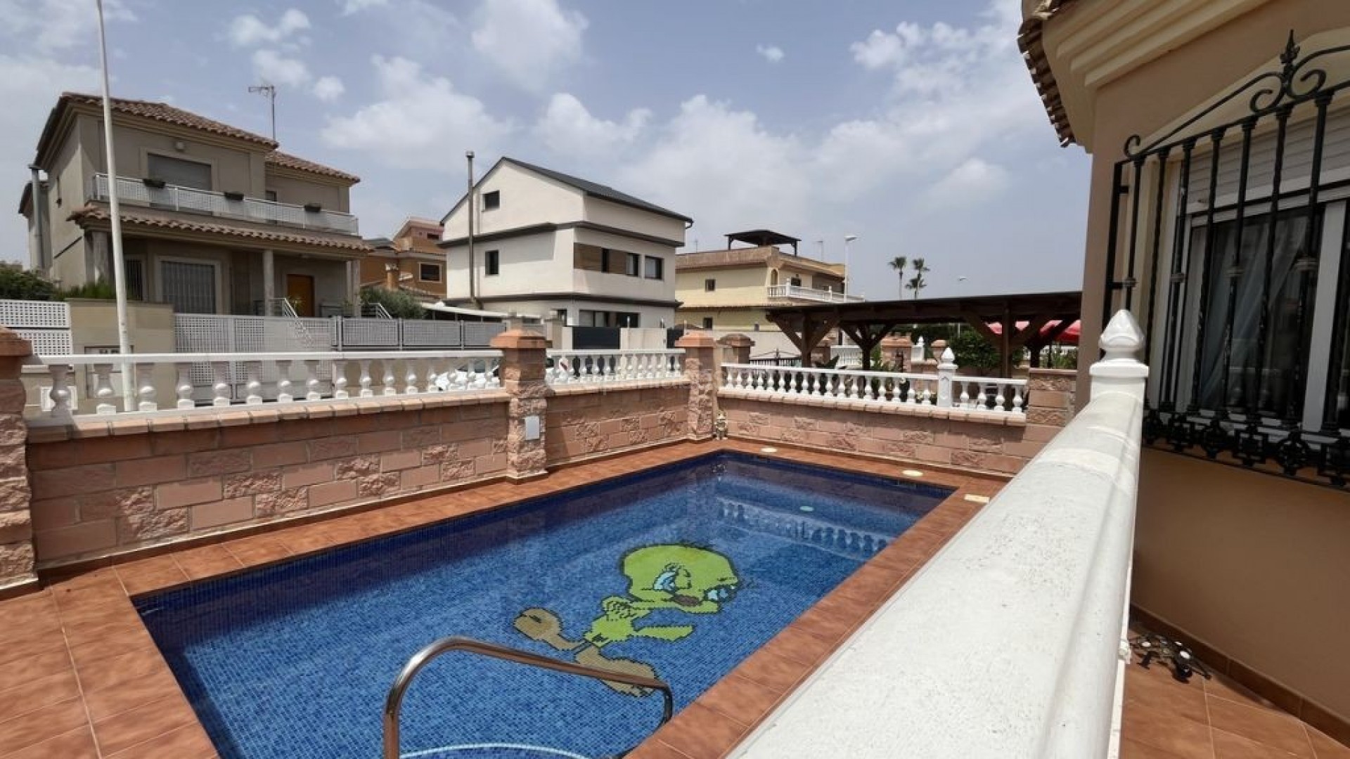 Resale - Vila -
Almoradí