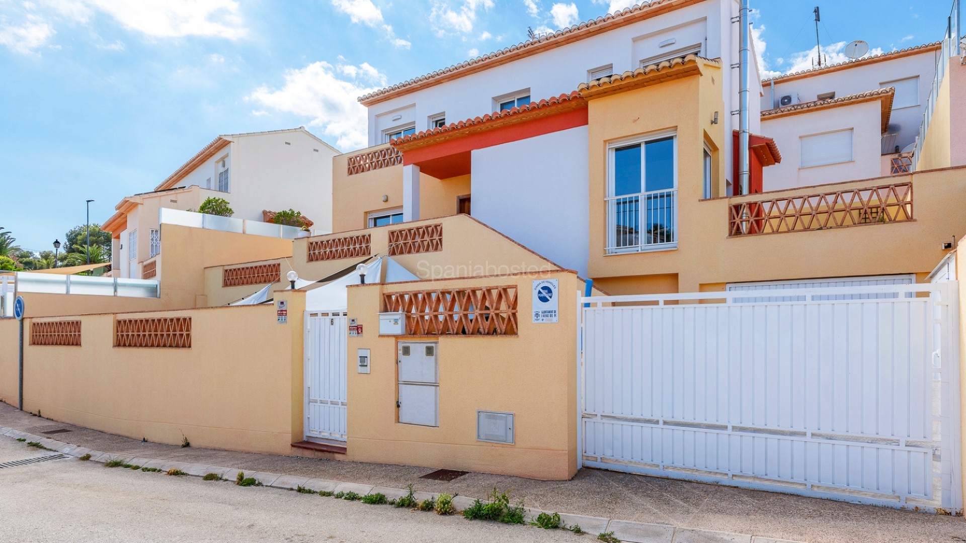 Resale - Villa -
Alfas del Pí