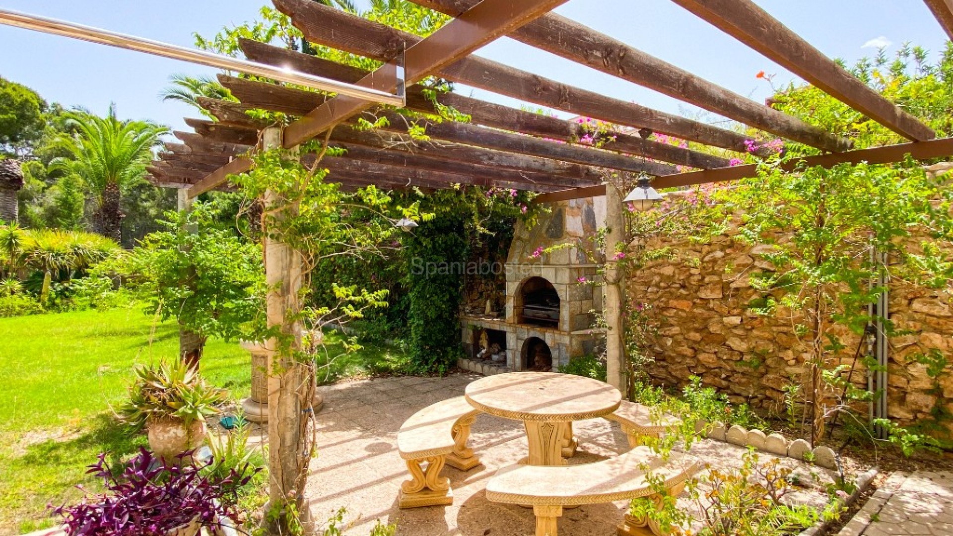 Resale - Villa -
Alicante - Villamartin