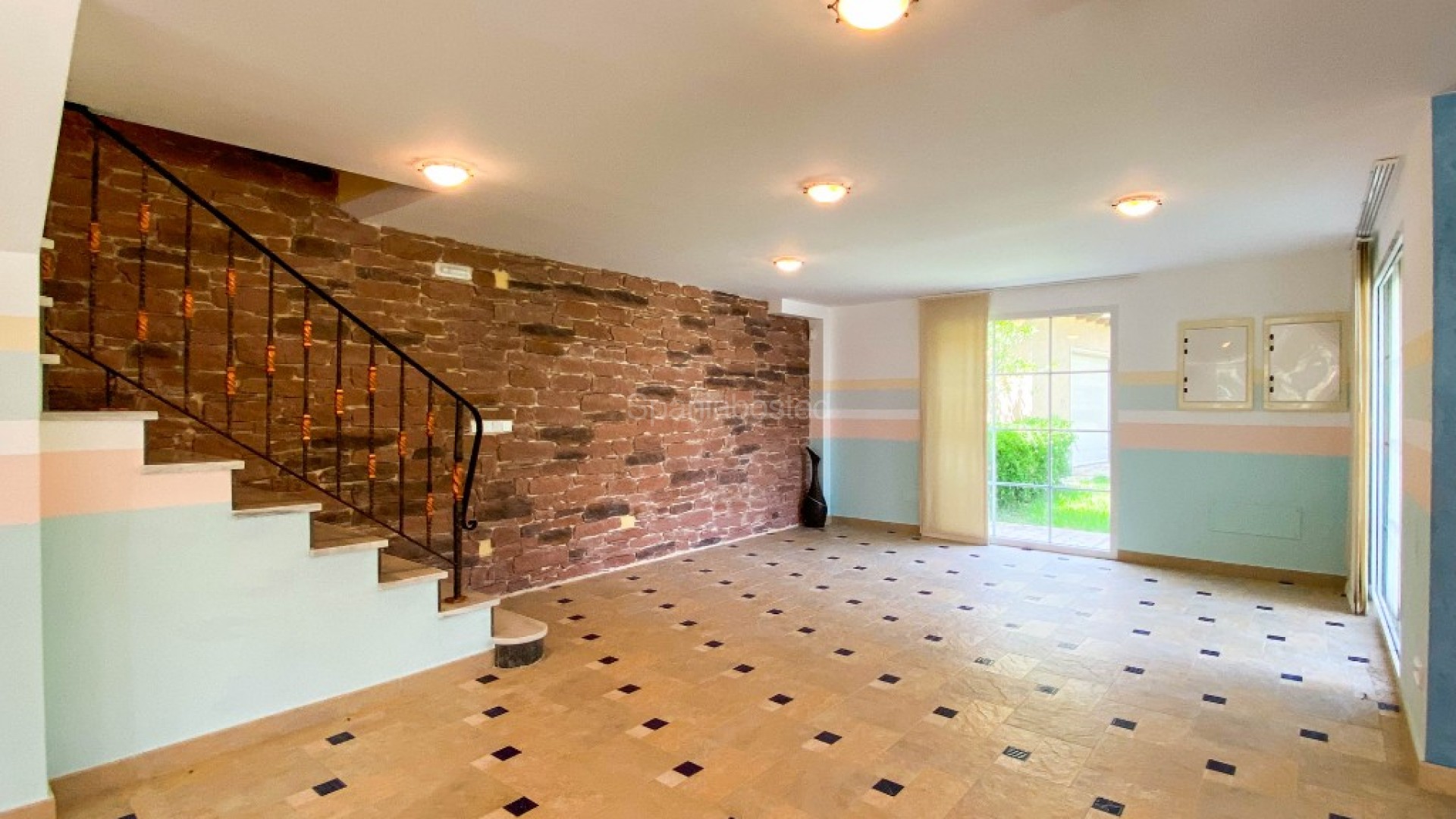 Resale - Villa -
Alicante - Villamartin