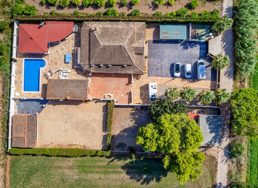 Resale - Villa -
Almoradí