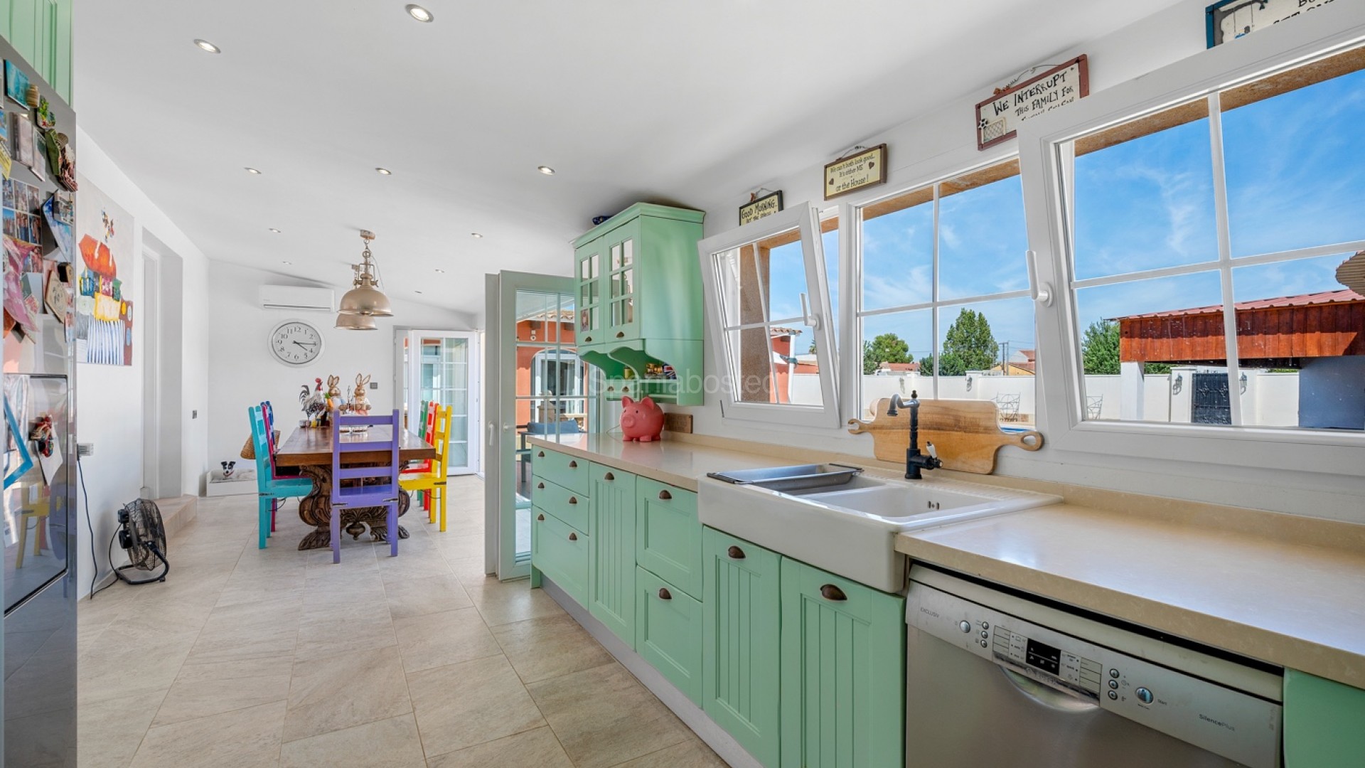 Resale - Villa -
Almoradí