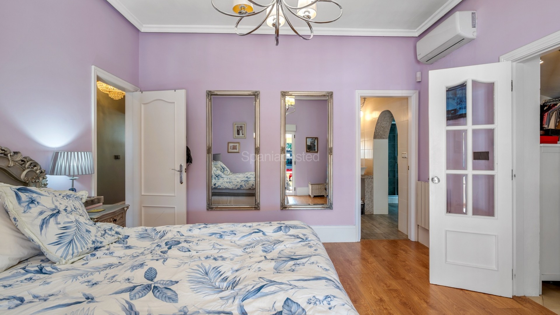 Resale - Villa -
Almoradí