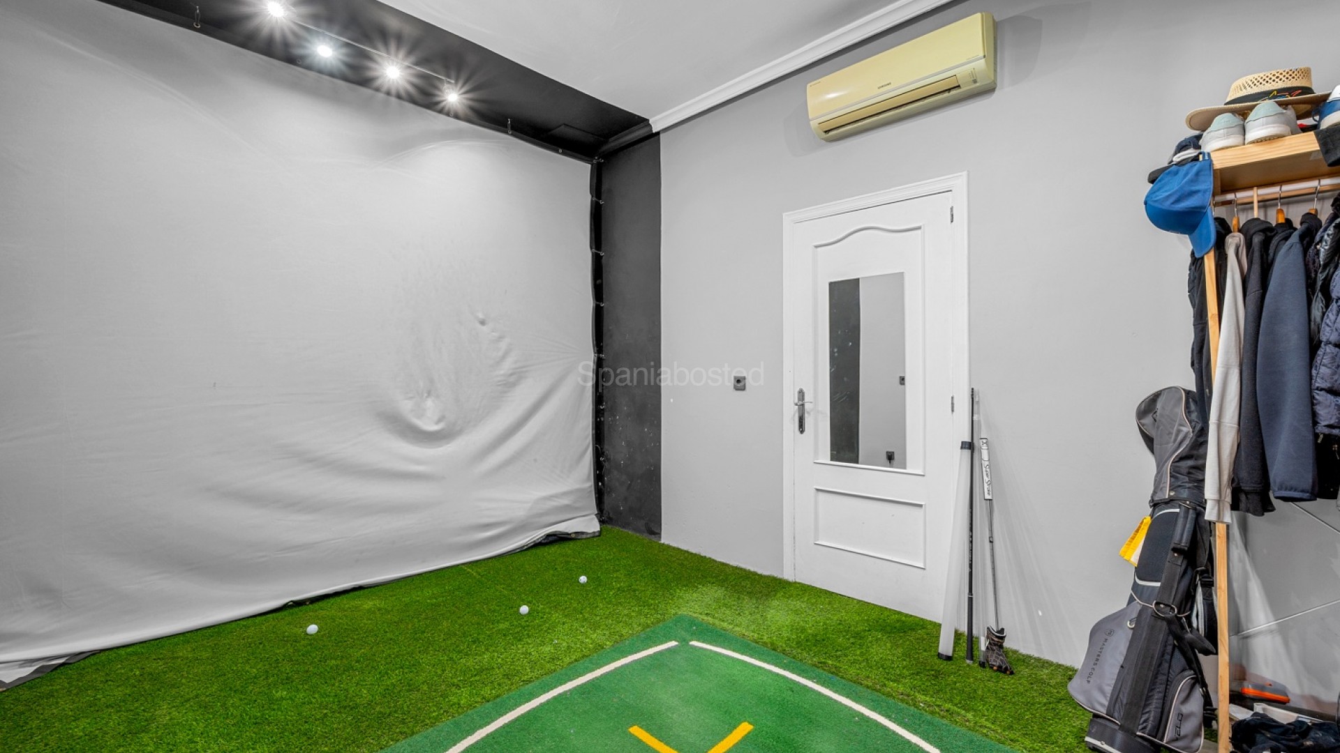 Resale - Villa -
Almoradí