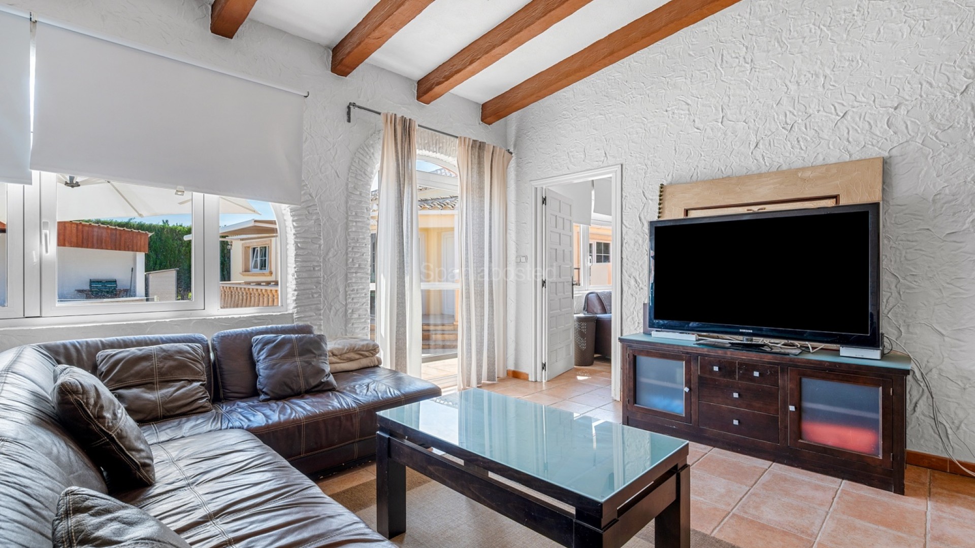 Resale - Villa -
Almoradí