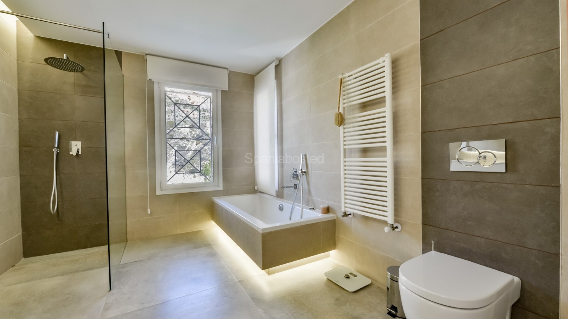 Resale - Villa -
Altea - Sierra de Altea