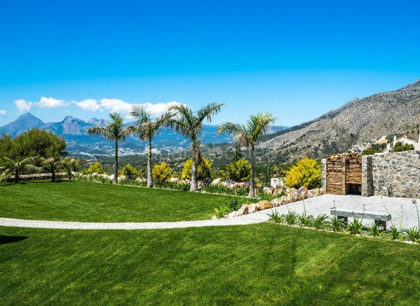 Resale - Villa -
Altea