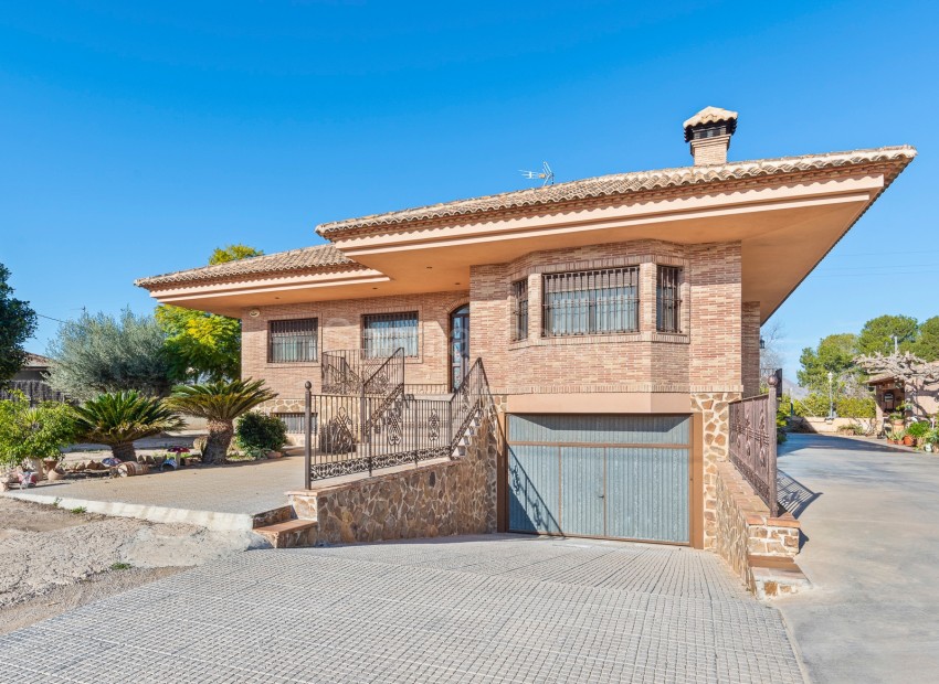 Resale - Villa -
Beniel - Carretera de Beniel