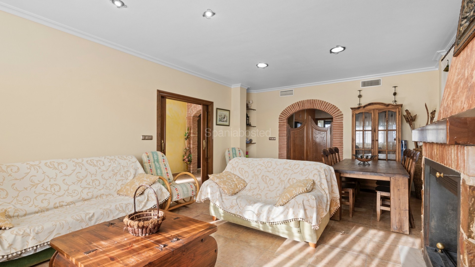 Resale - Villa -
Beniel - Carretera de Beniel