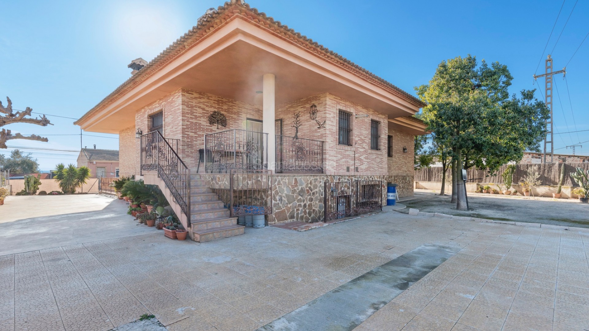 Resale - Villa -
Beniel - Carretera de Beniel