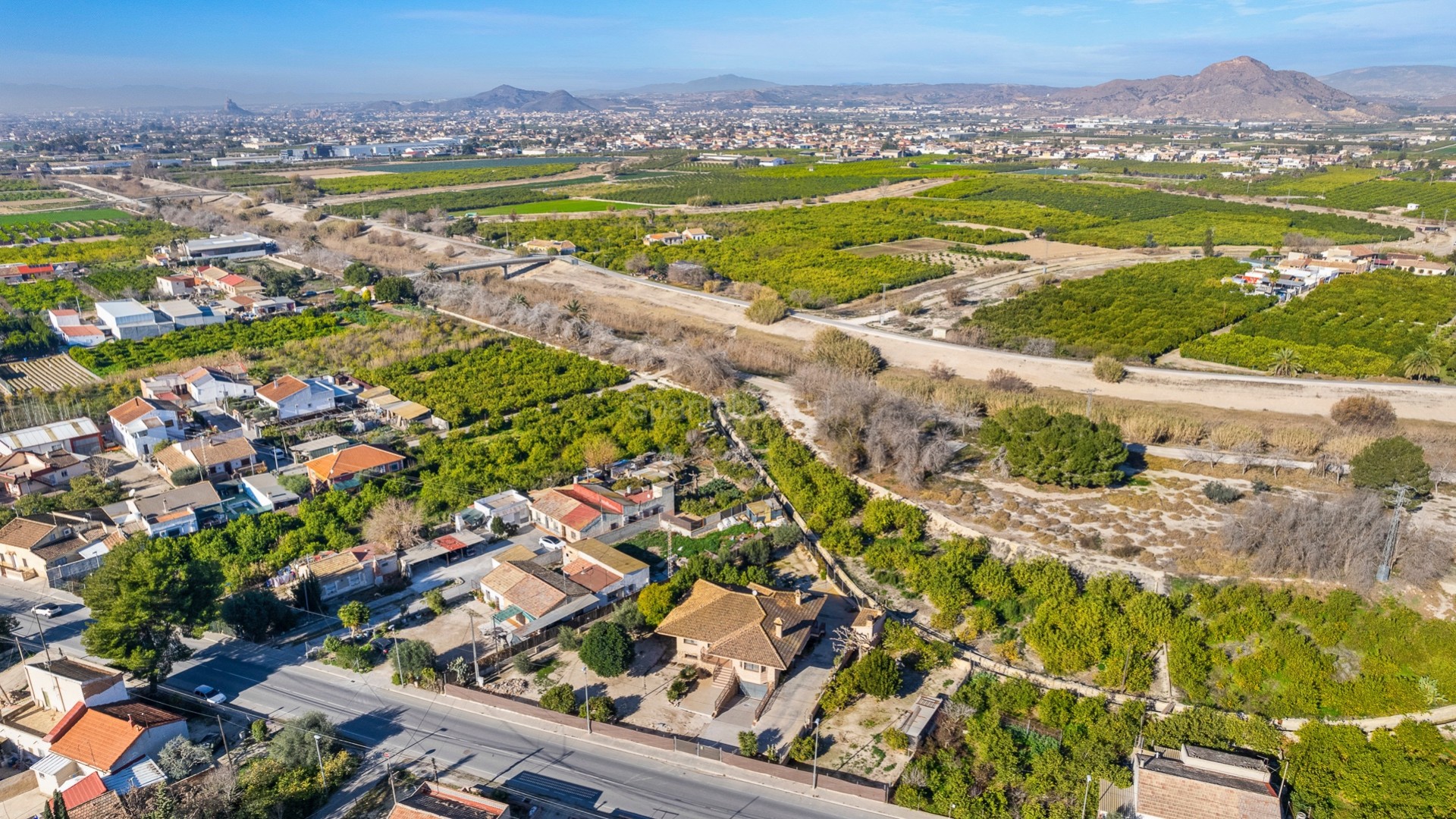 Resale - Villa -
Beniel - Carretera de Beniel