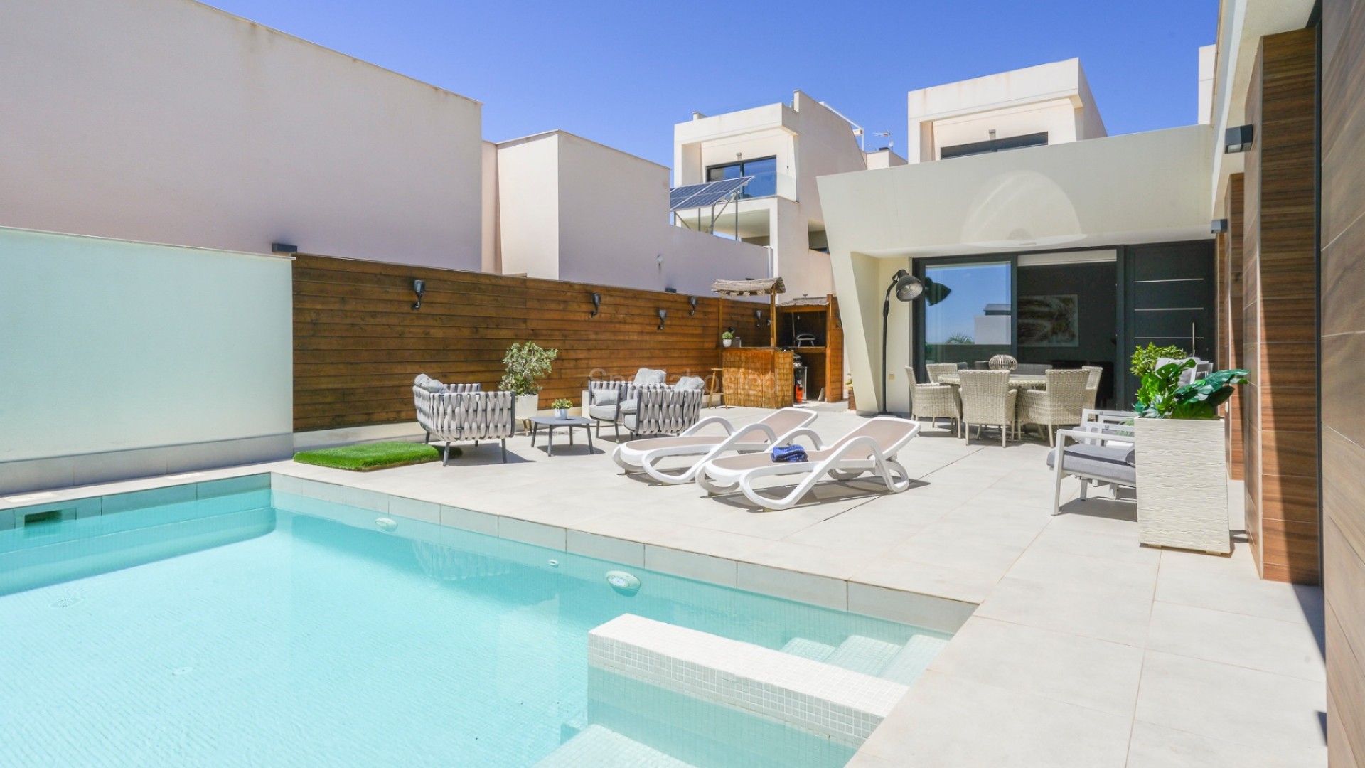 Resale - Villa -
Benijofar