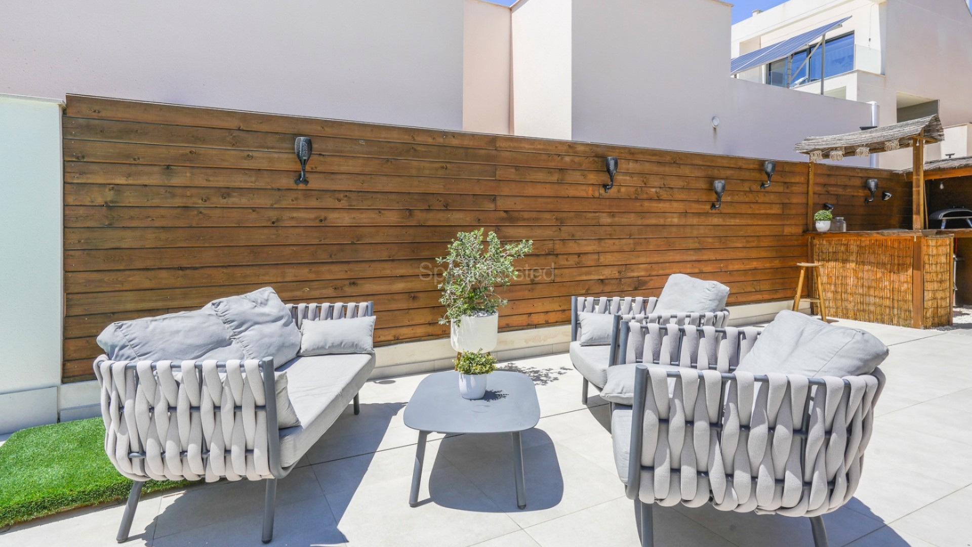 Resale - Villa -
Benijofar