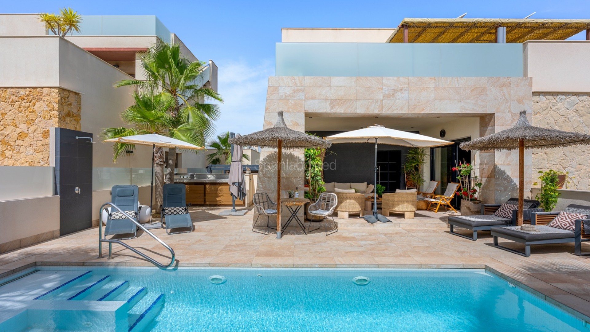 Resale - Villa -
Benijofar