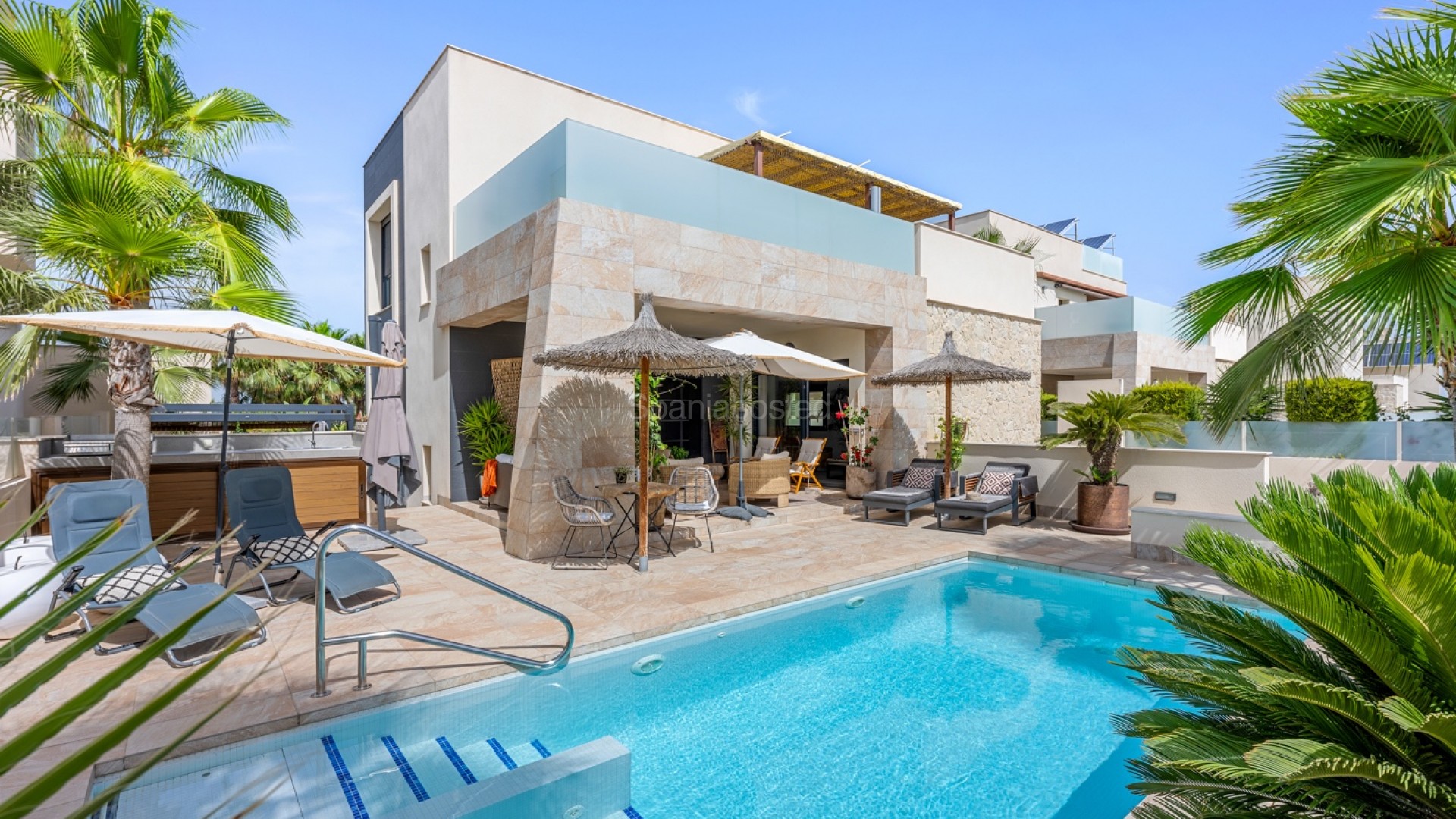 Resale - Villa -
Benijofar
