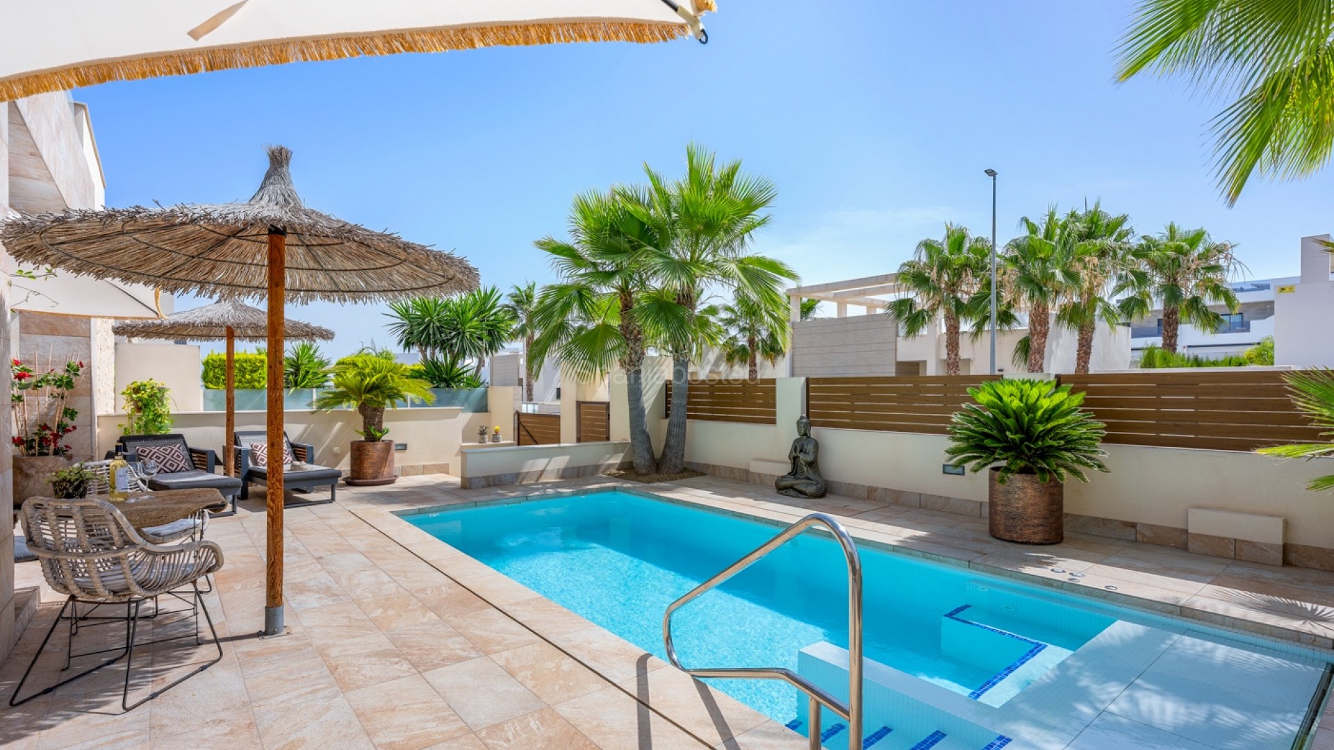 Resale - Villa -
Benijofar