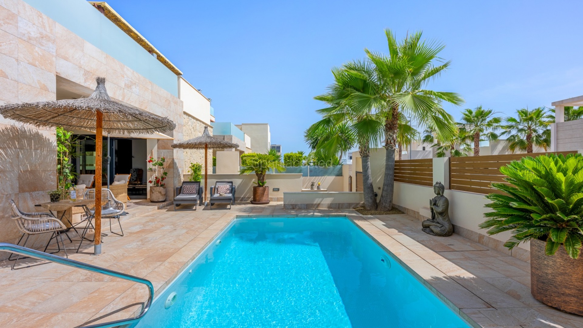 Resale - Villa -
Benijofar