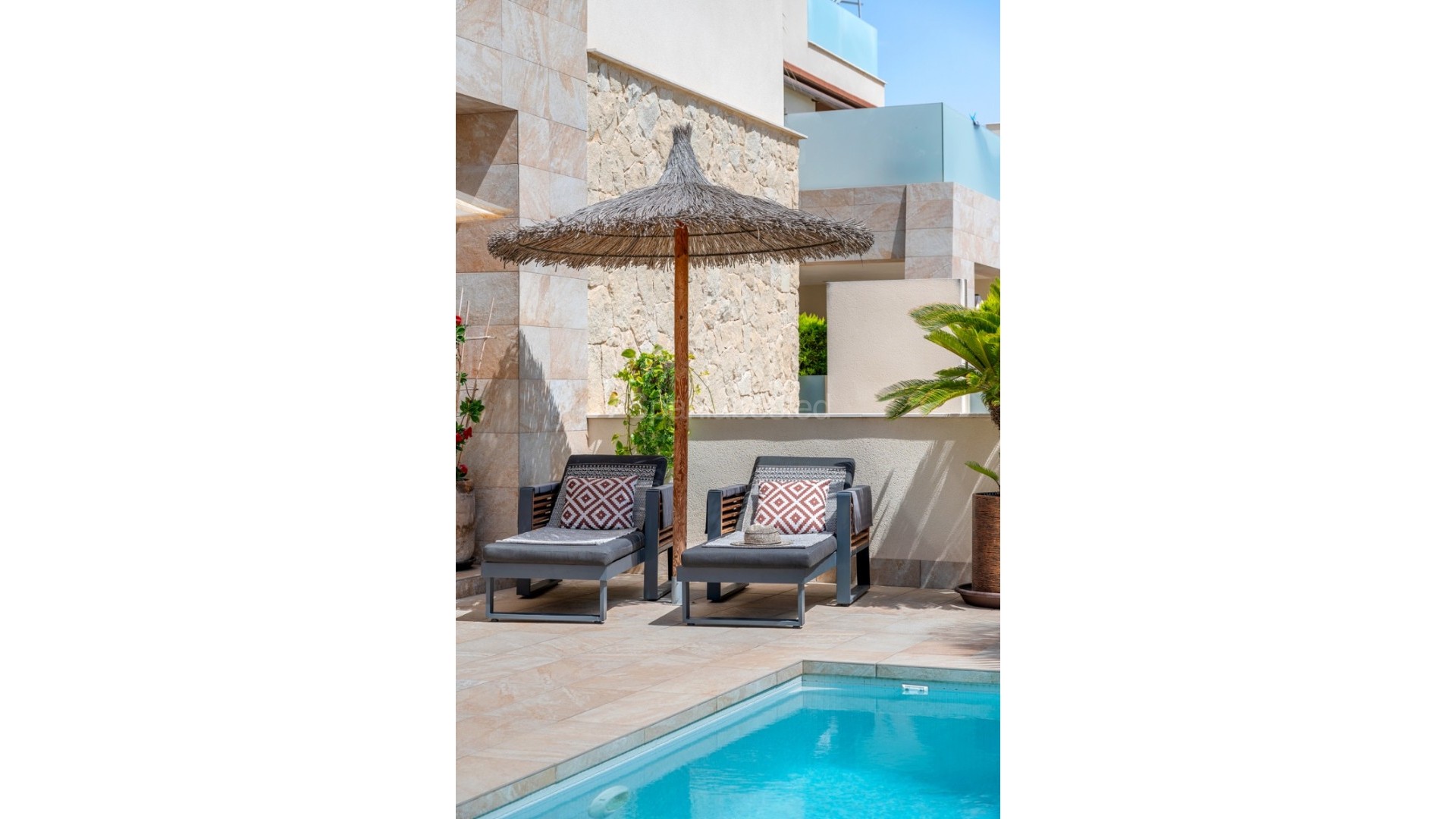 Resale - Villa -
Benijofar