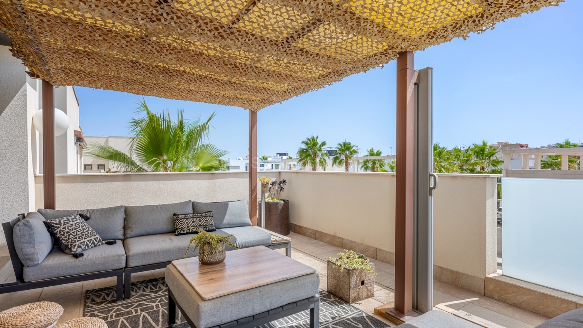 Resale - Villa -
Benijofar