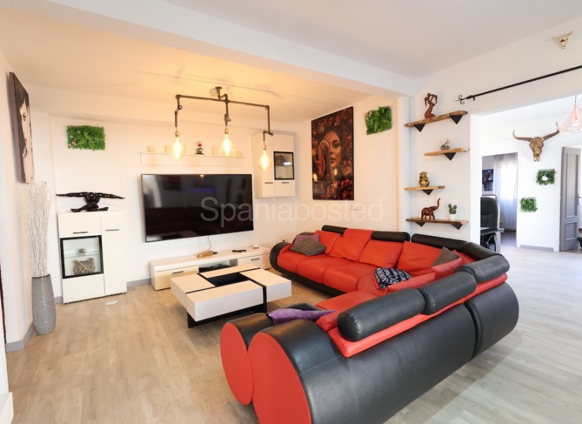 Resale - Villa -
Cabo Roig - Lomas de Cabo Roig