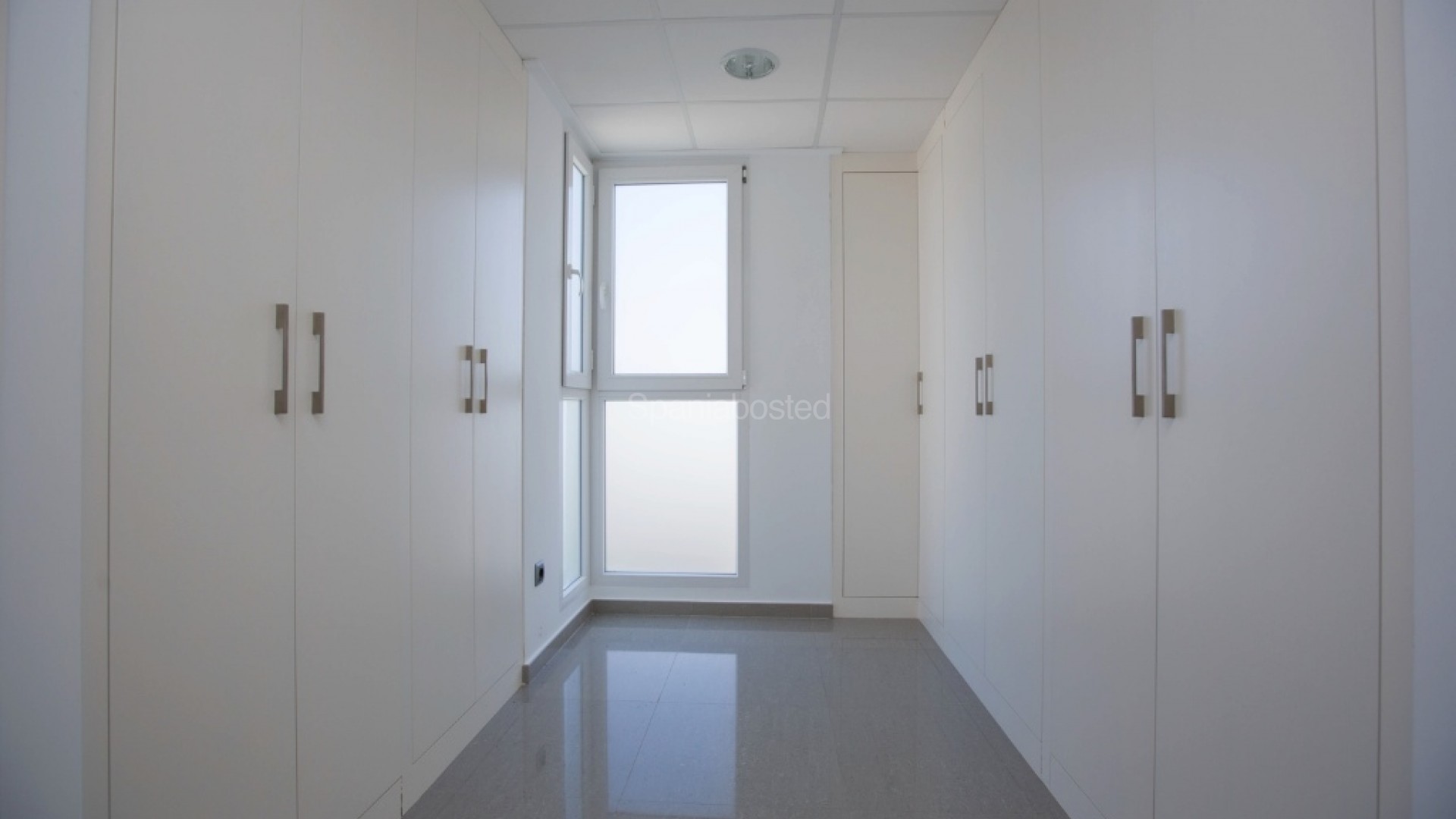 Resale - Villa -
Cabo Roig