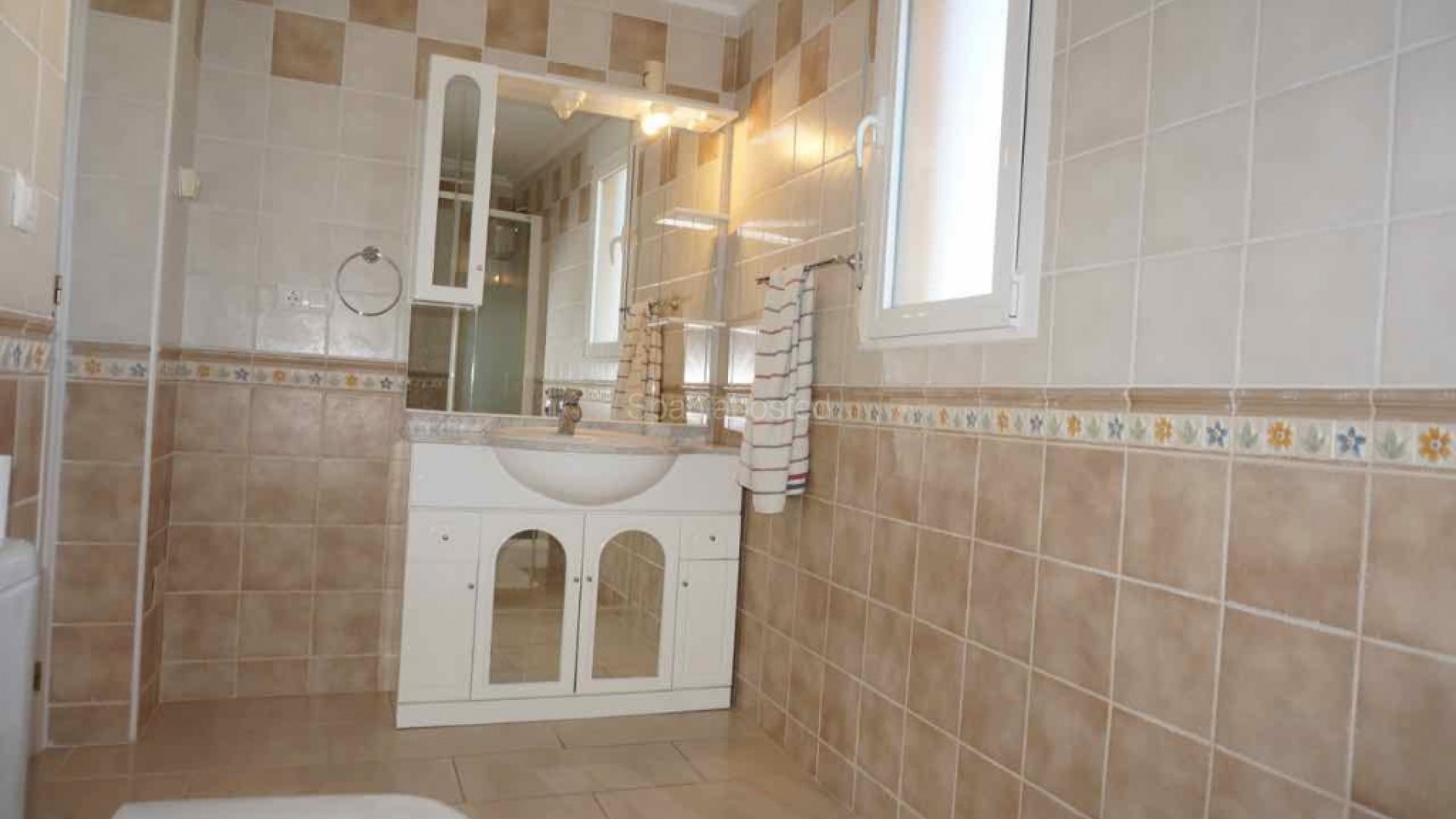 Resale - Villa -
Cabo Roig