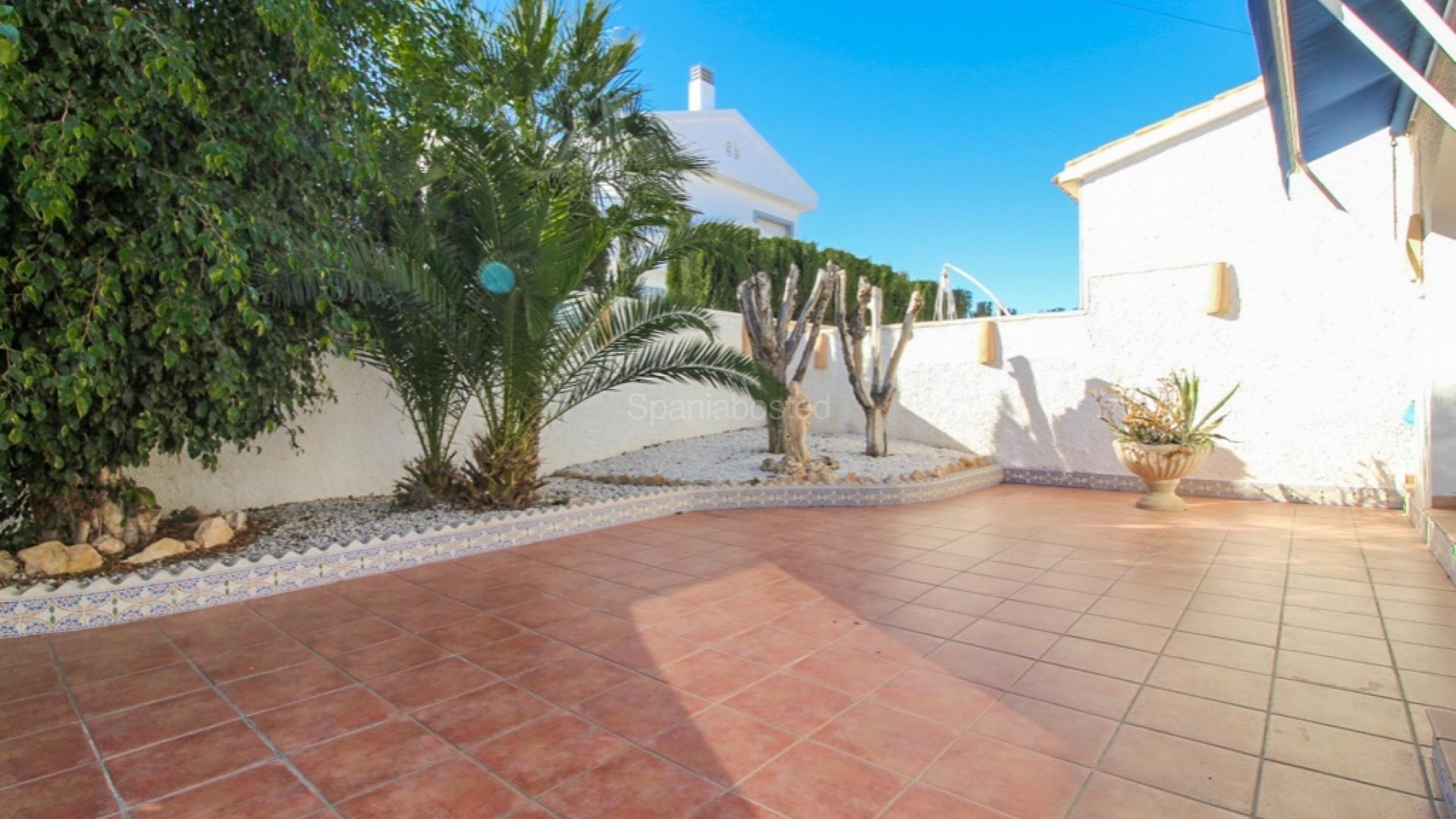 Resale - Villa -
Cabo Roig