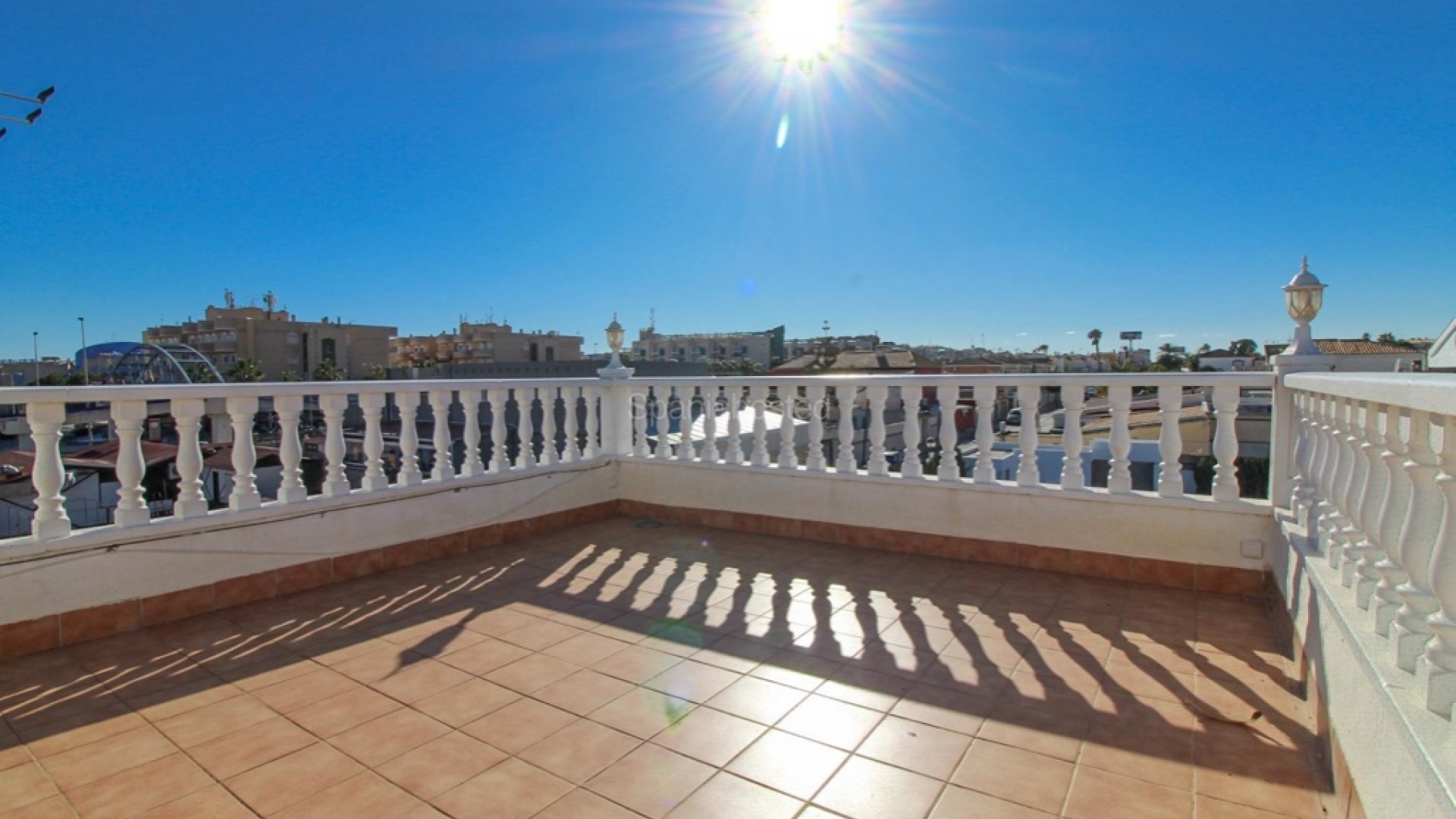 Resale - Villa -
Cabo Roig