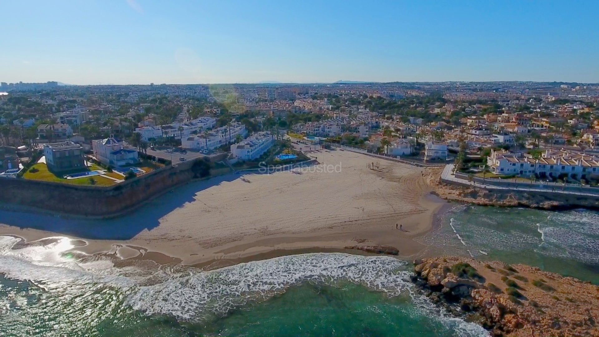 Resale - Villa -
Cabo Roig