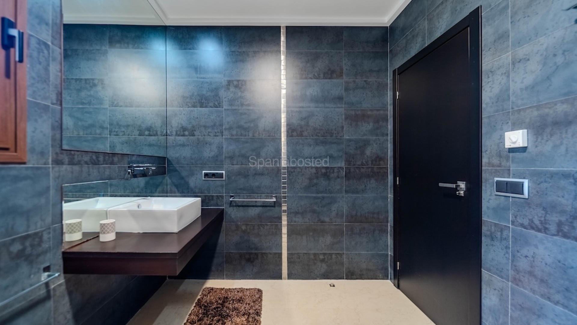 Resale - Villa -
Cabo Roig