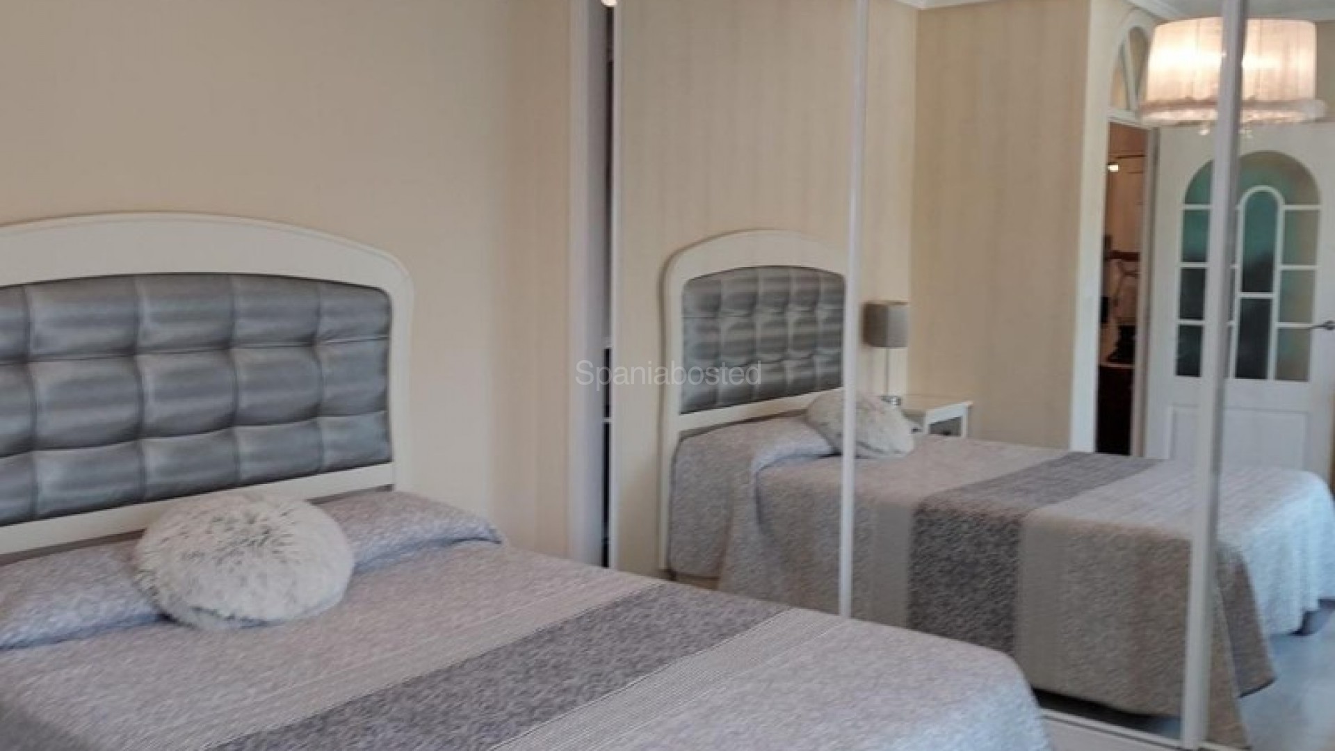 Resale - Villa -
Campoamor