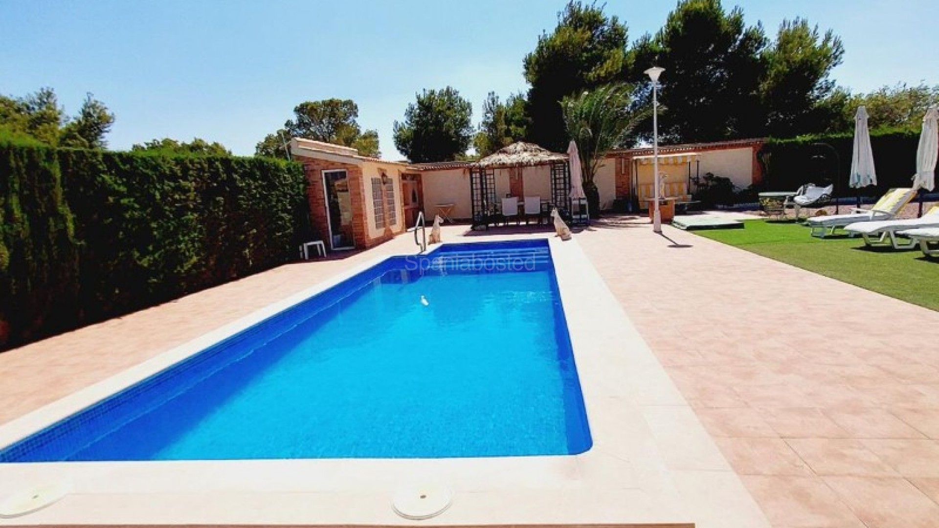 Resale - Villa -
Campoamor