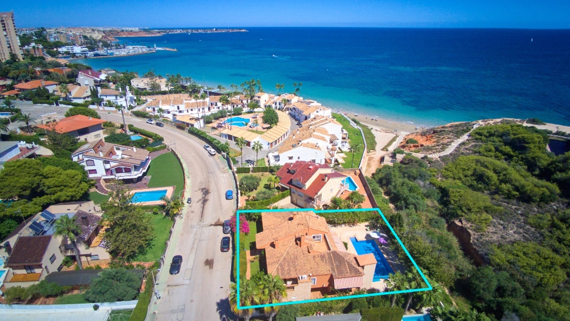 Resale - Villa -
Campoamor
