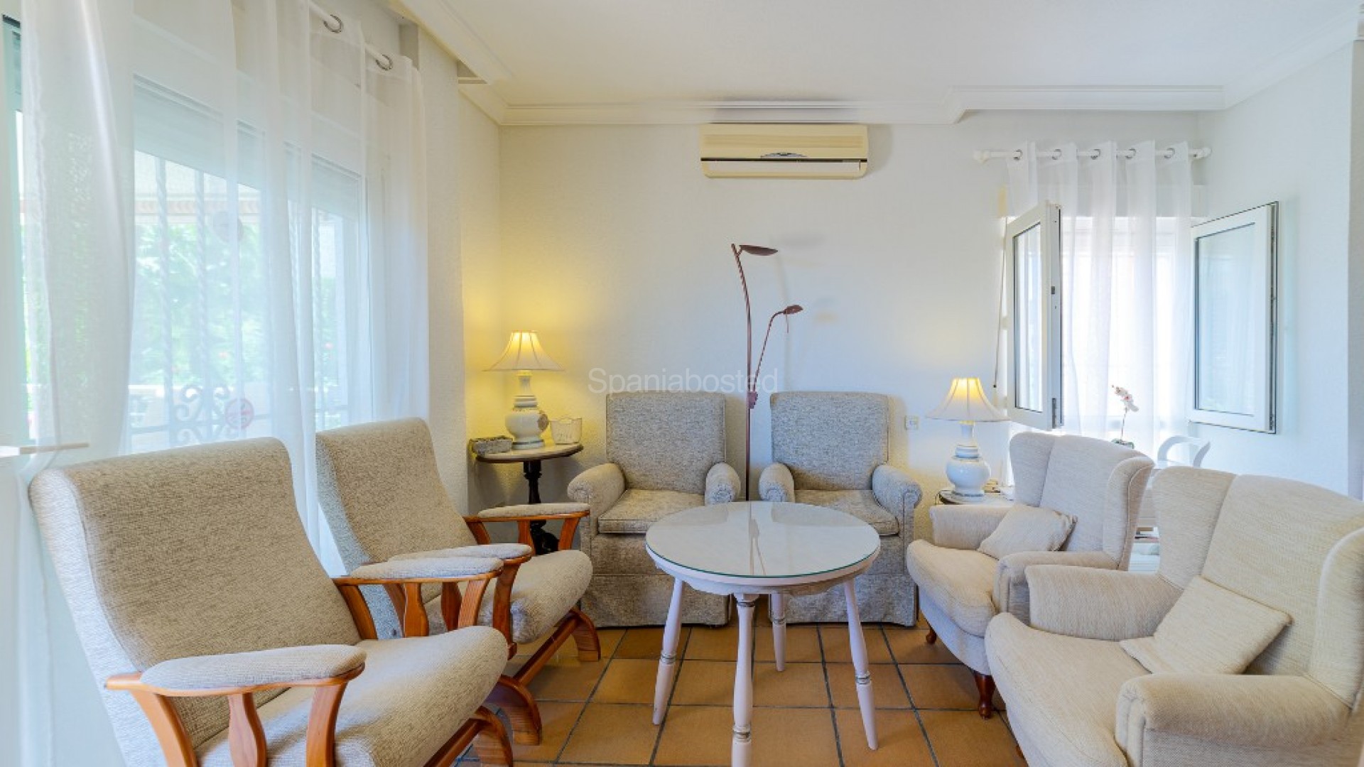 Resale - Villa -
Campoamor