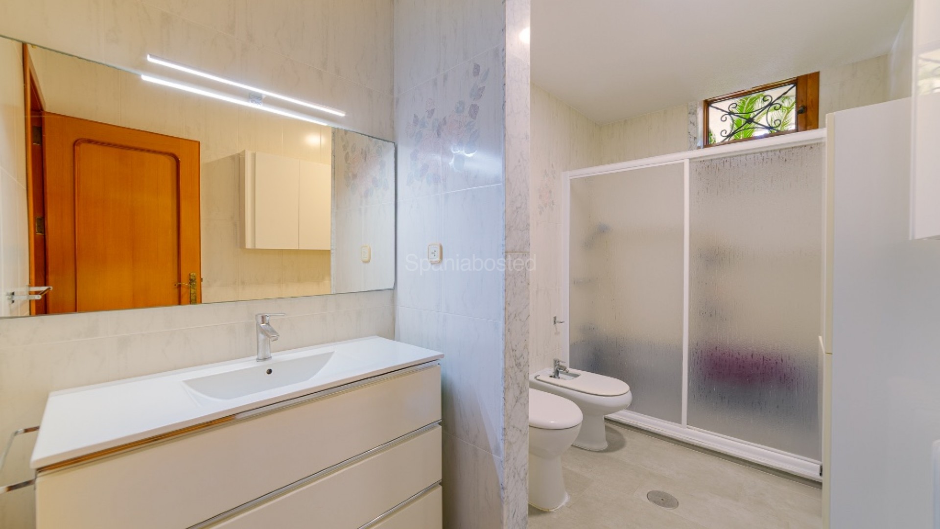 Resale - Villa -
Campoamor