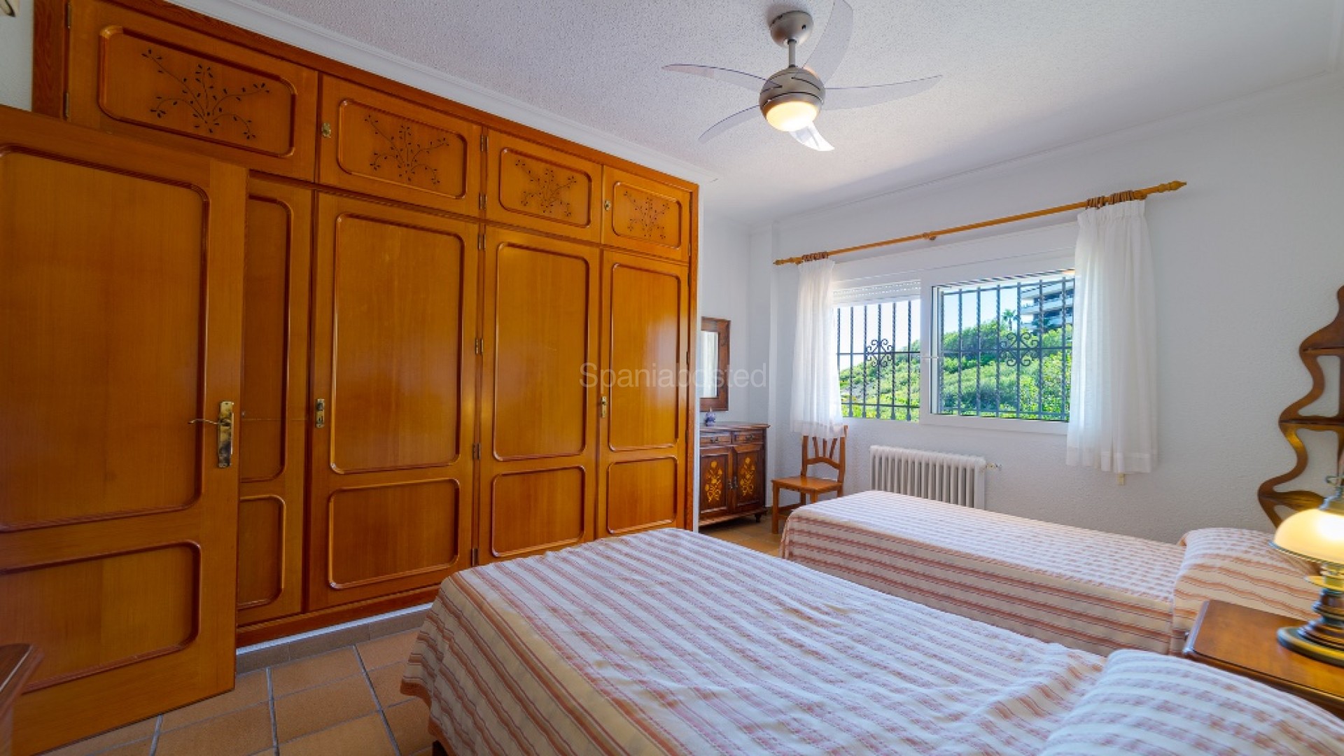 Resale - Villa -
Campoamor