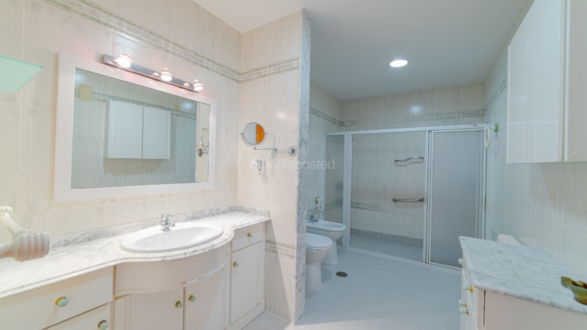 Resale - Villa -
Campoamor