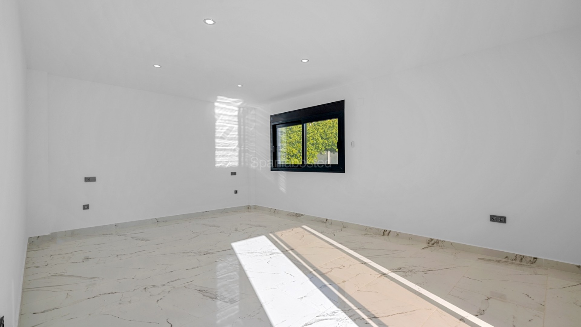 Resale - Villa -
Campoamor