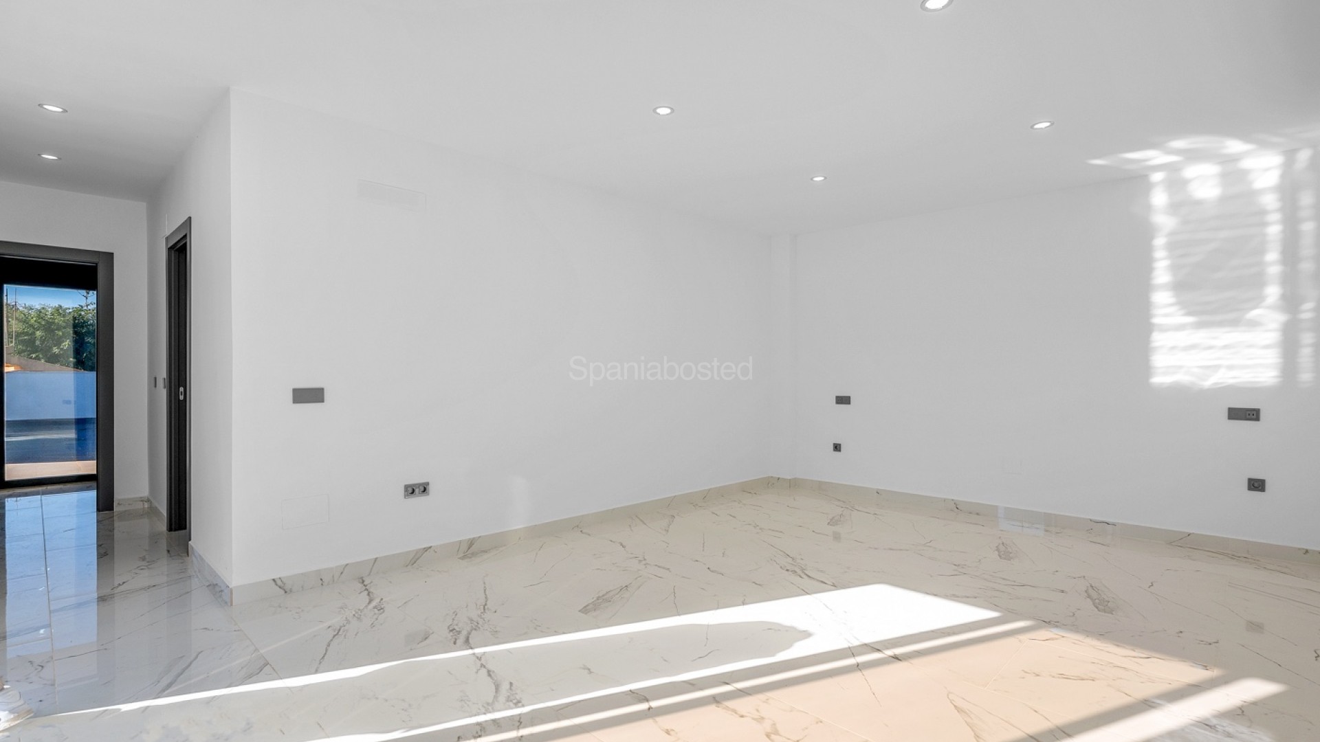 Resale - Villa -
Campoamor