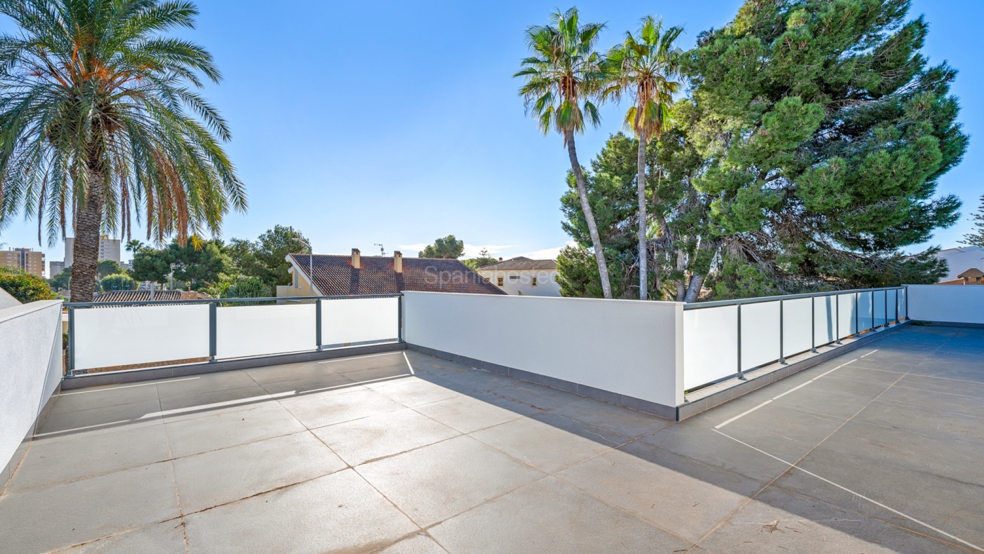 Resale - Villa -
Campoamor