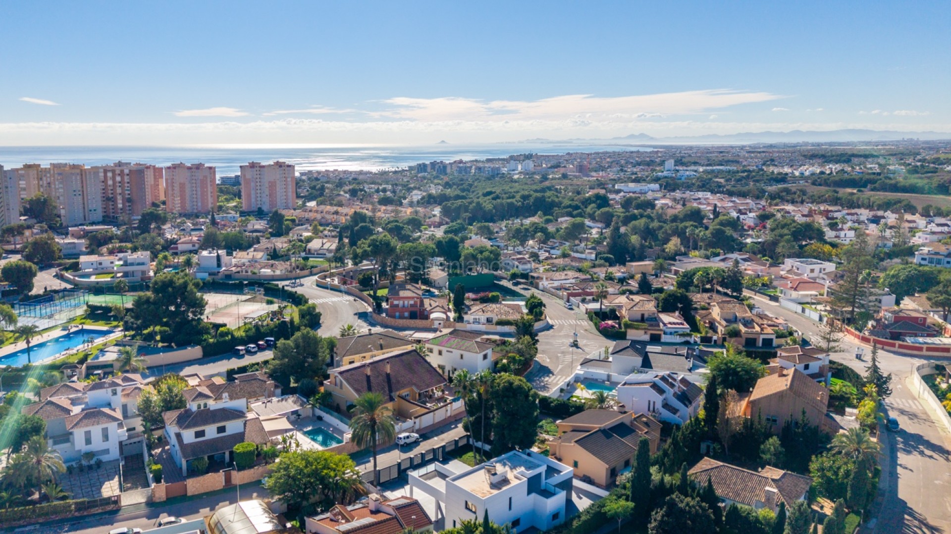 Resale - Villa -
Campoamor