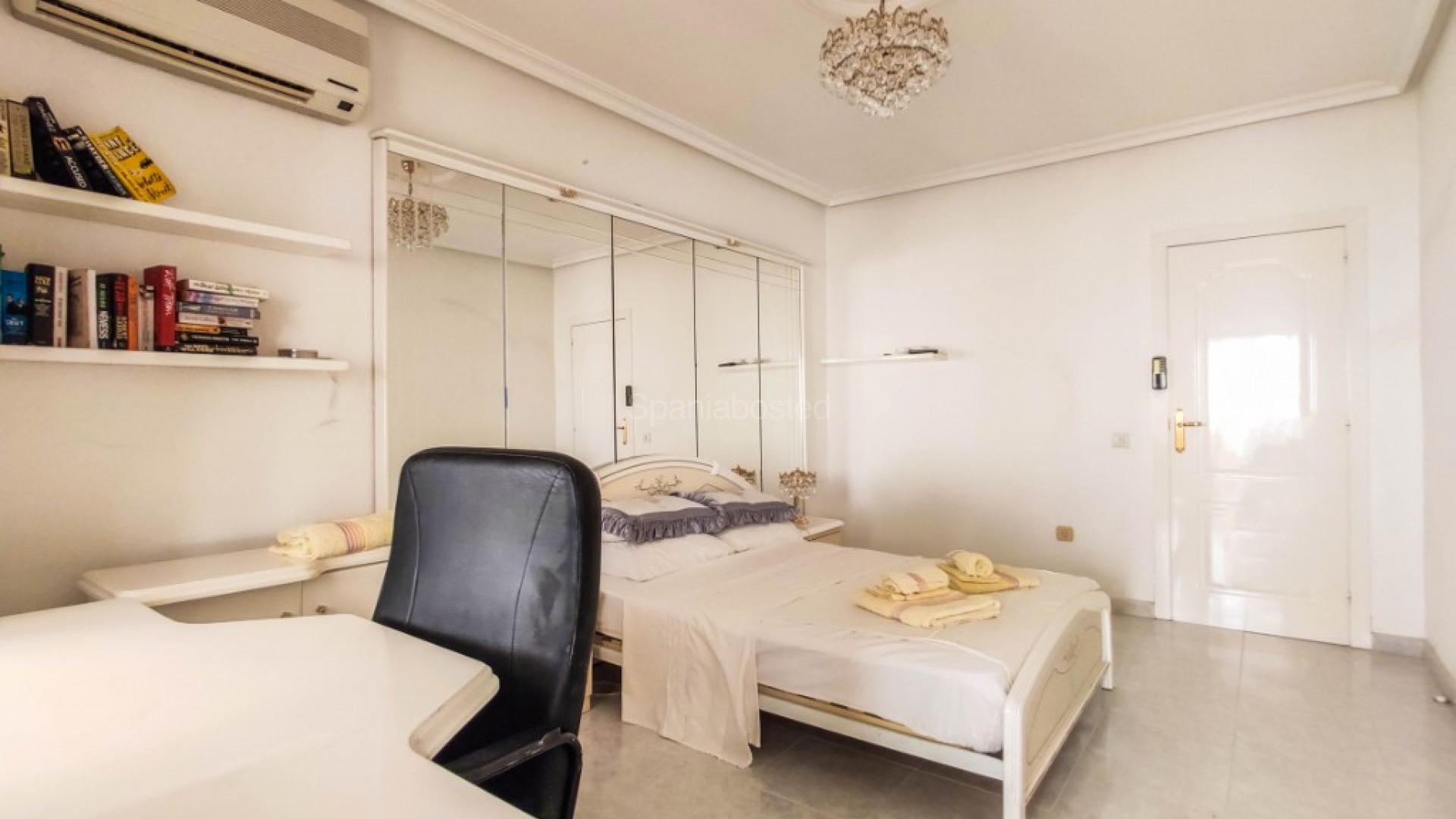 Resale - Villa -
Ciudad Quesada