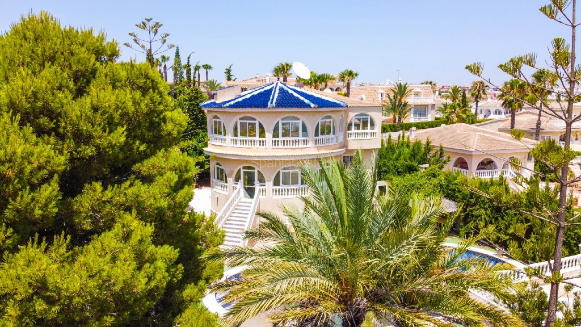 Resale - Villa -
Ciudad Quesada