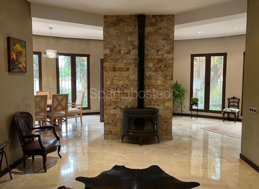 Resale - Villa -
Ciudad Quesada