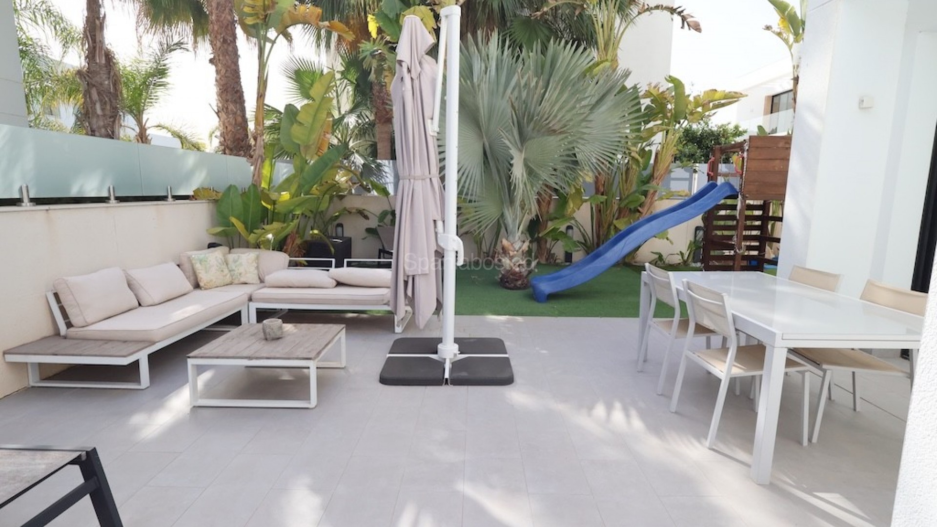 Resale - Villa -
Ciudad Quesada