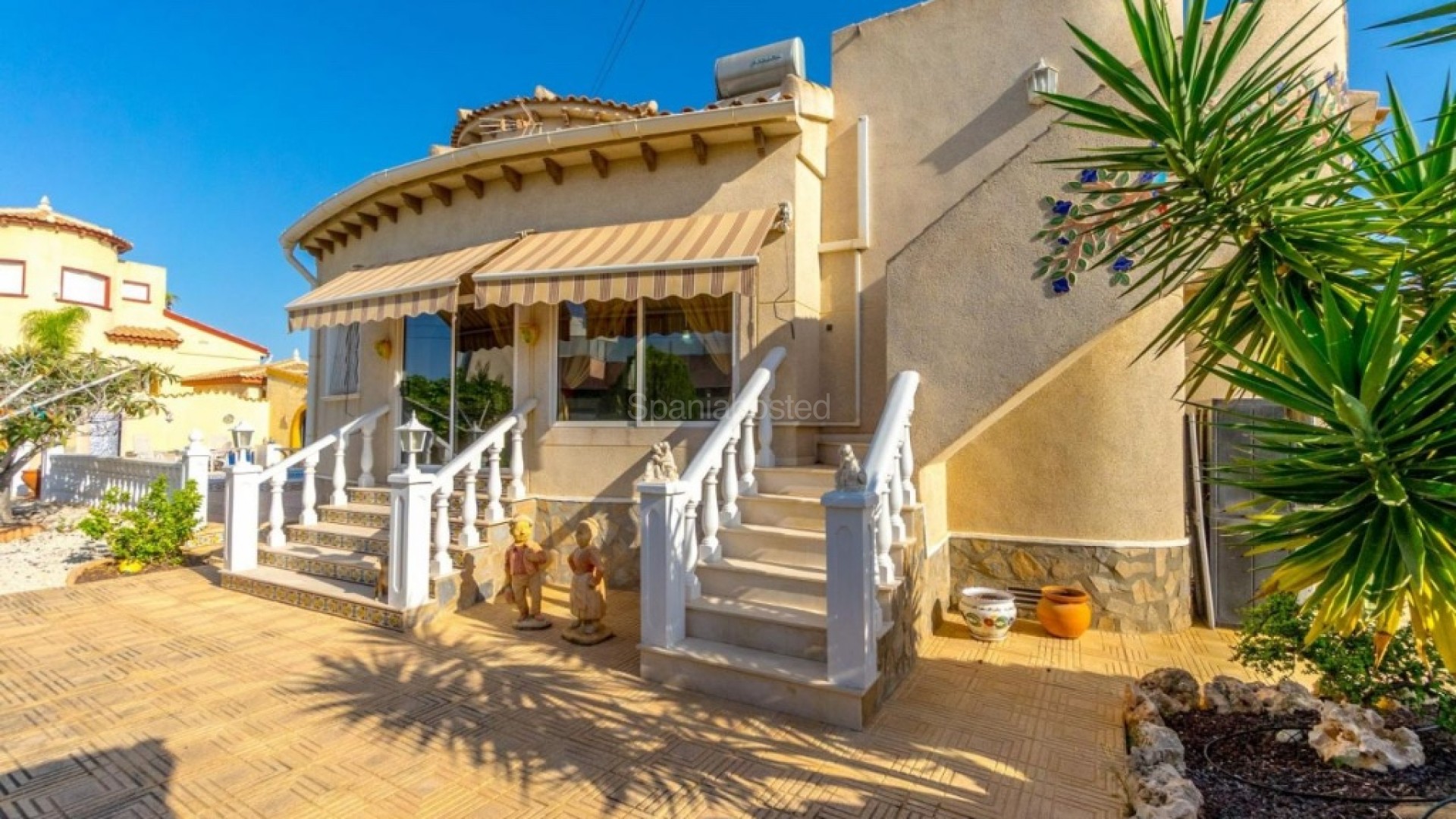 Resale - Villa -
Ciudad Quesada