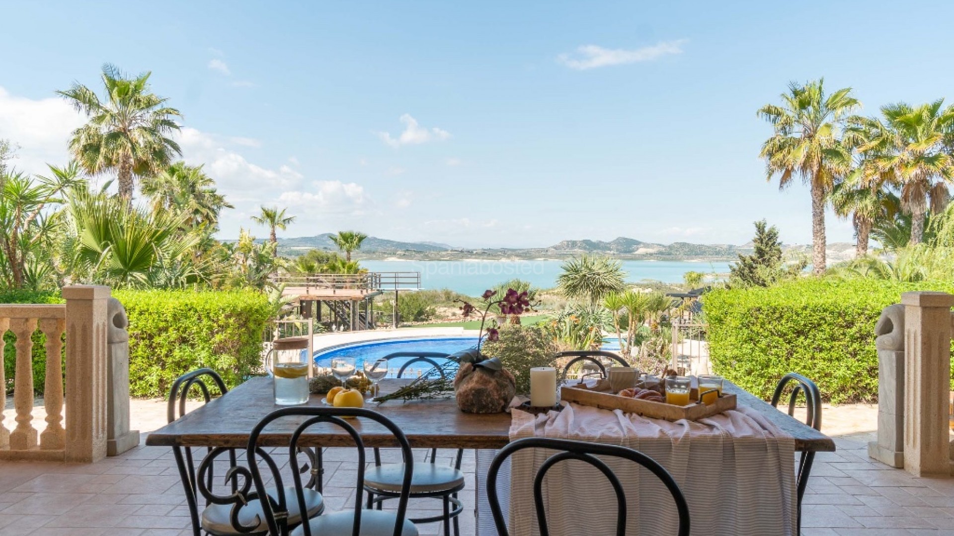 Resale - Villa -
Costa Blanca - Orihuela Costa