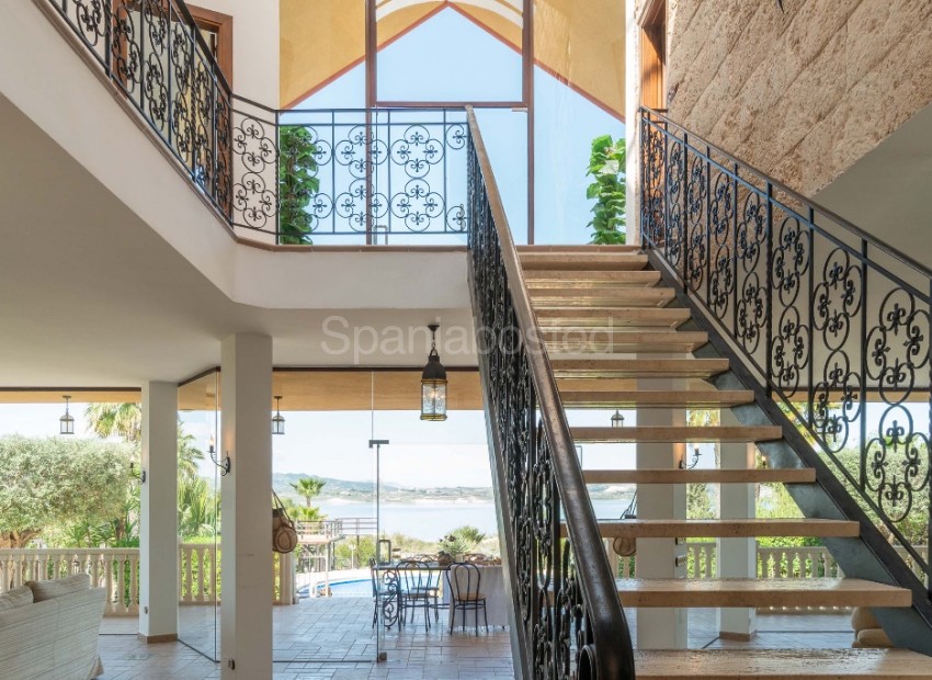 Resale - Villa -
Costa Blanca - Orihuela Costa