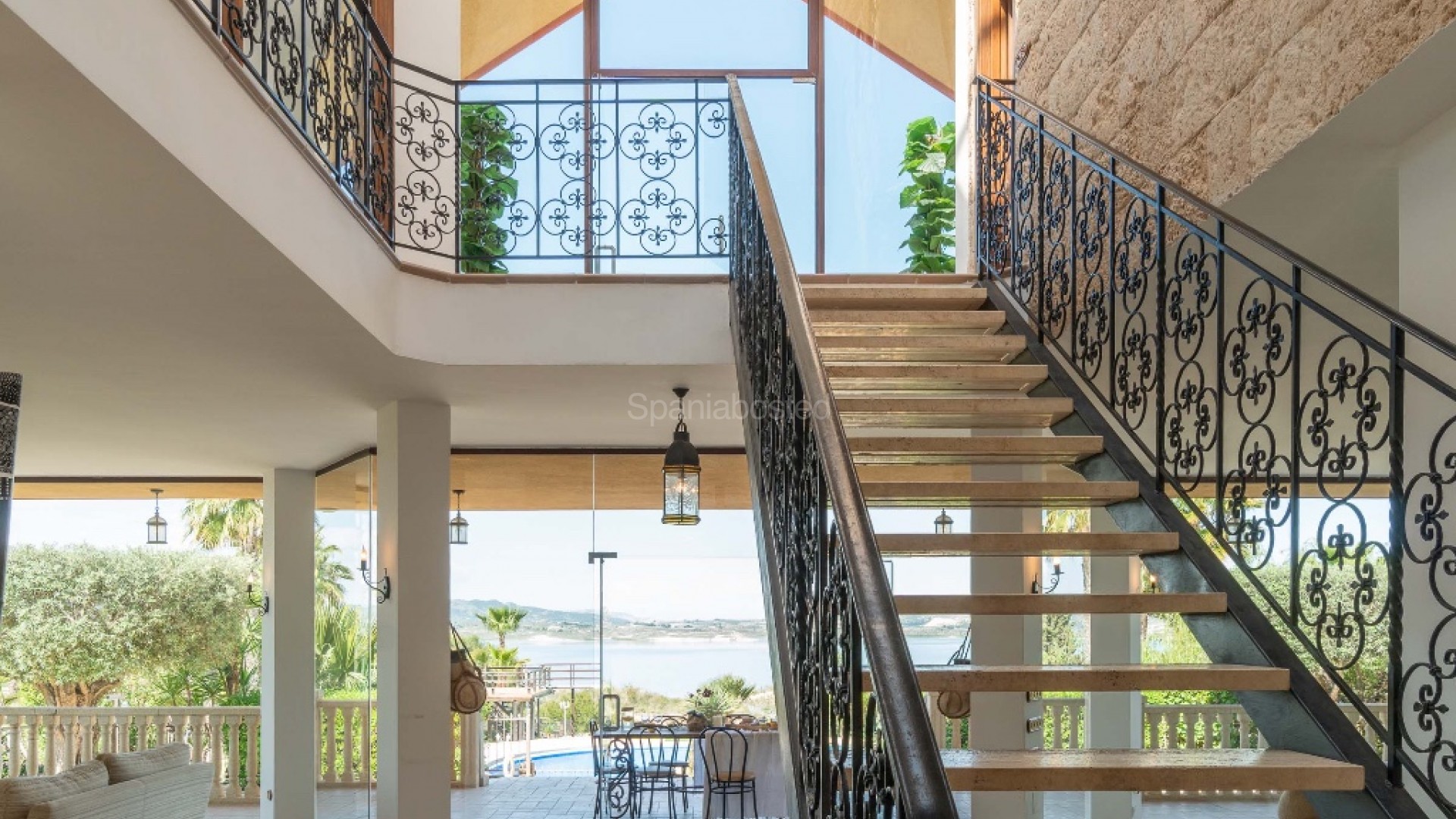 Resale - Villa -
Costa Blanca - Orihuela Costa