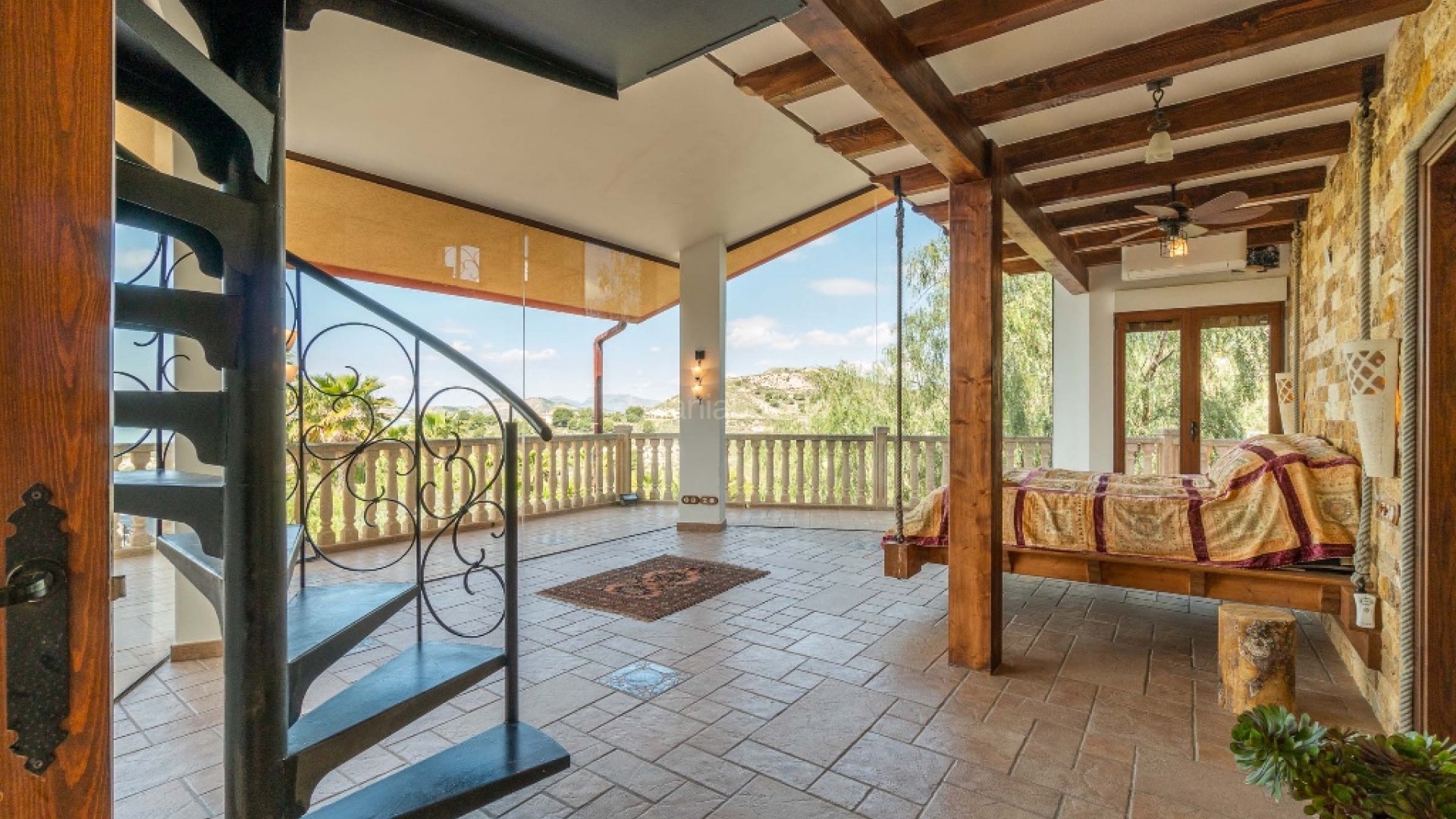 Resale - Villa -
Costa Blanca - Orihuela Costa